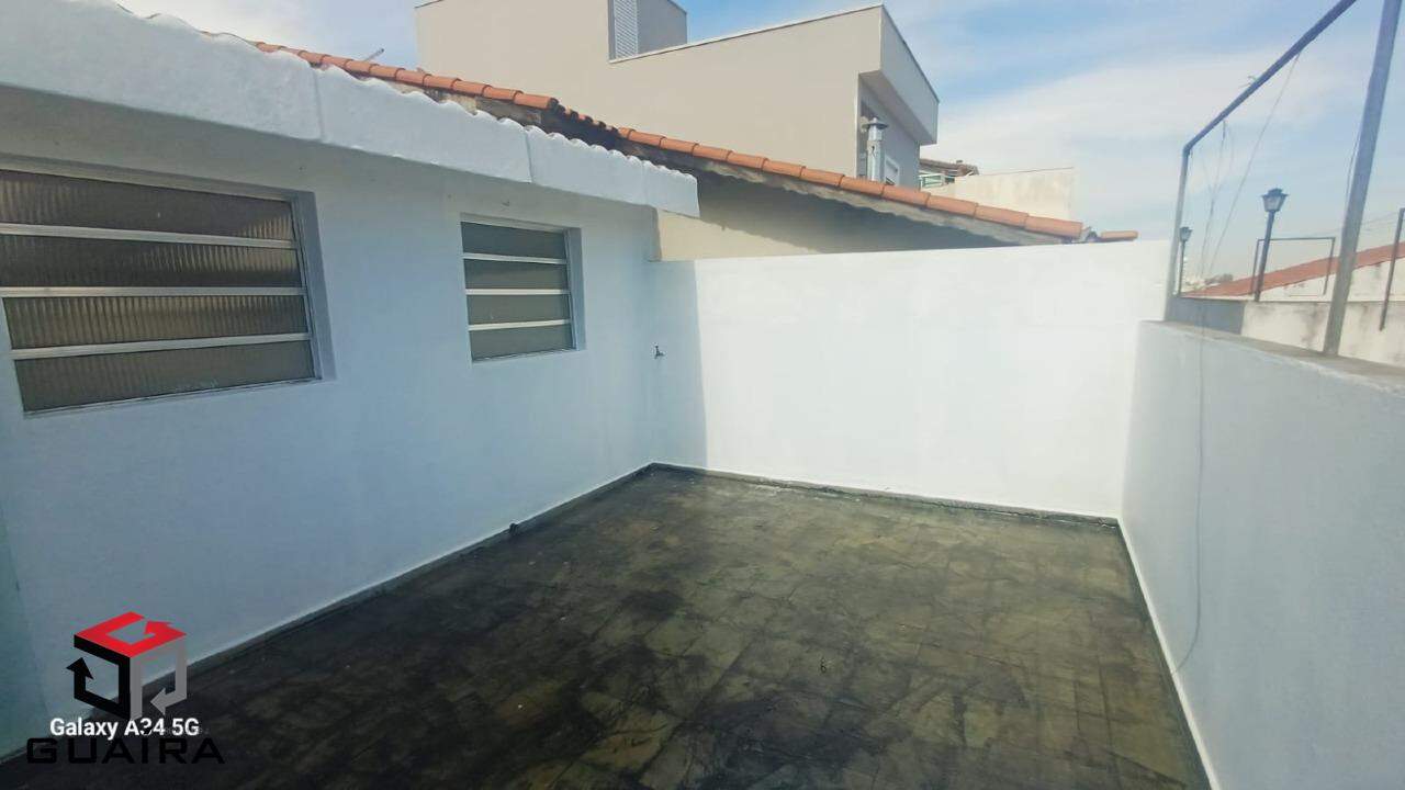 Casa para alugar com 2 quartos, 96m² - Foto 25