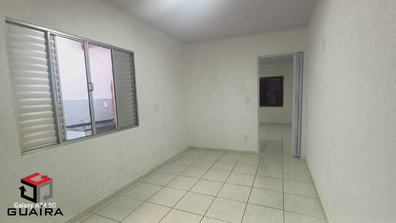 Casa para alugar com 2 quartos, 96m² - Foto 19