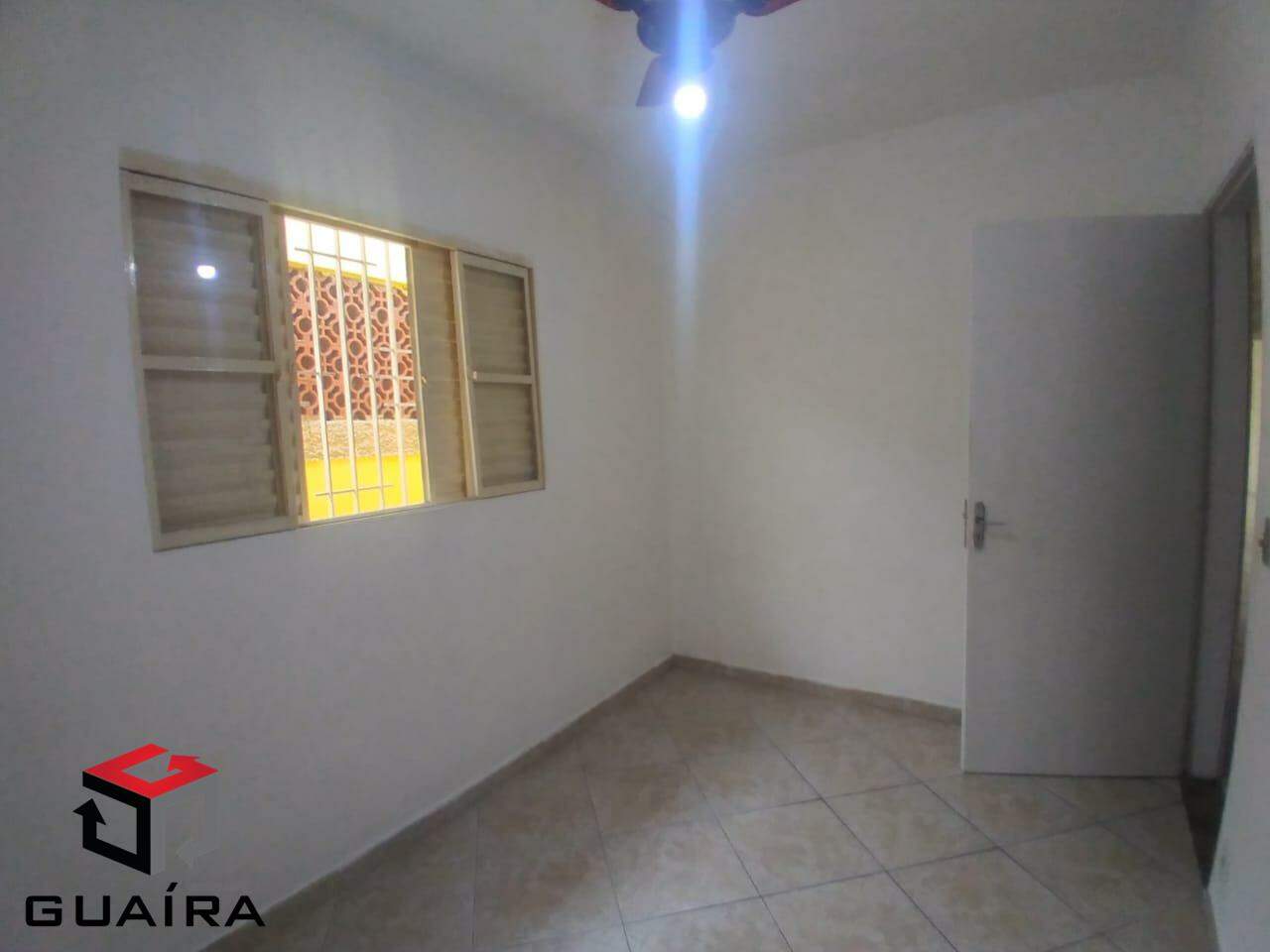 Casa para alugar com 3 quartos, 100m² - Foto 9