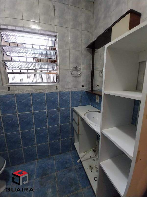 Casa para alugar com 2 quartos, 160m² - Foto 11