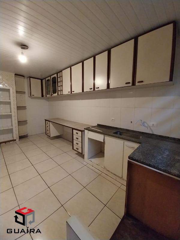 Casa para alugar com 2 quartos, 160m² - Foto 4