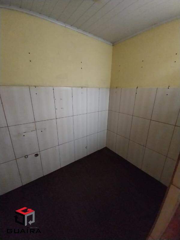 Casa para alugar com 2 quartos, 160m² - Foto 16