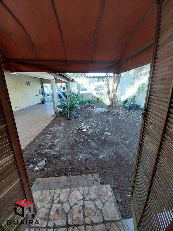 Casa para alugar com 2 quartos, 160m² - Foto 2