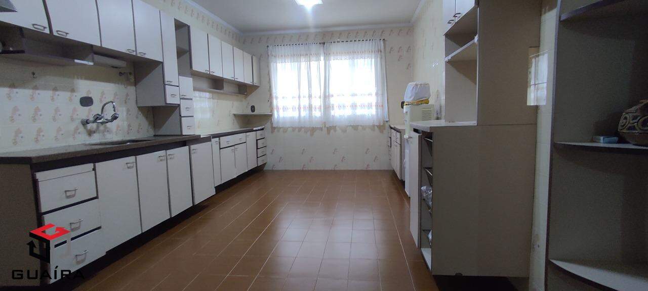 Sobrado à venda com 3 quartos, 218m² - Foto 10