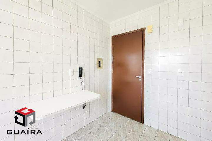 Apartamento à venda com 2 quartos, 68m² - Foto 3