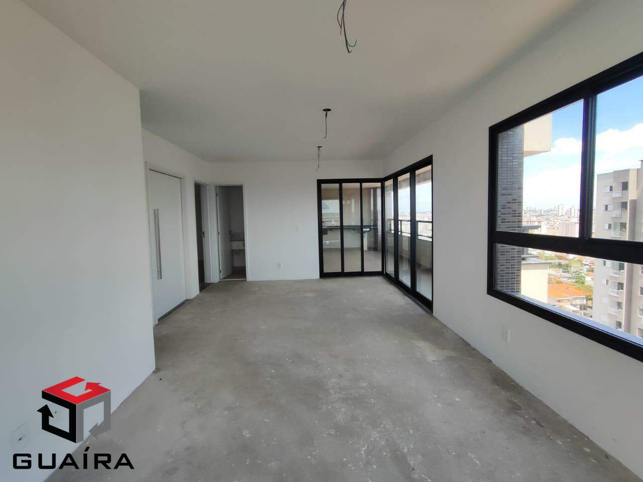 Apartamento à venda com 3 quartos, 162m² - Foto 1