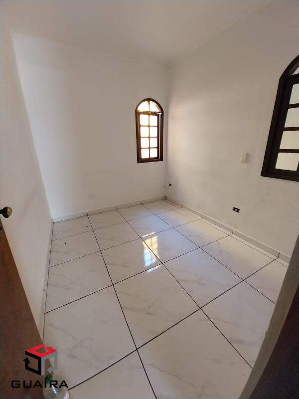 Casa para alugar com 2 quartos, 90m² - Foto 12