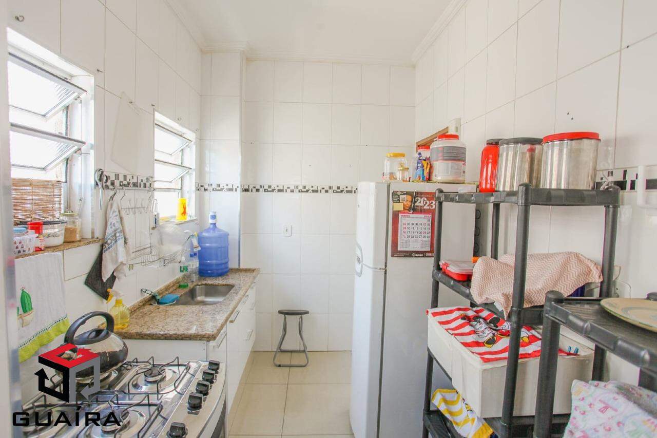 Apartamento à venda com 2 quartos, 64m² - Foto 3