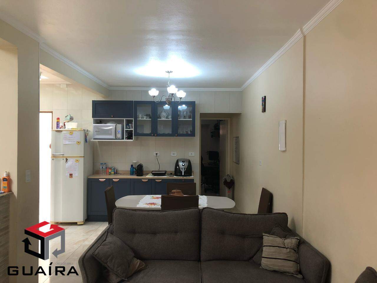 Casa à venda com 2 quartos, 125m² - Foto 1