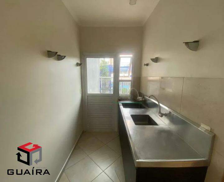 Sobrado à venda com 3 quartos, 220m² - Foto 6