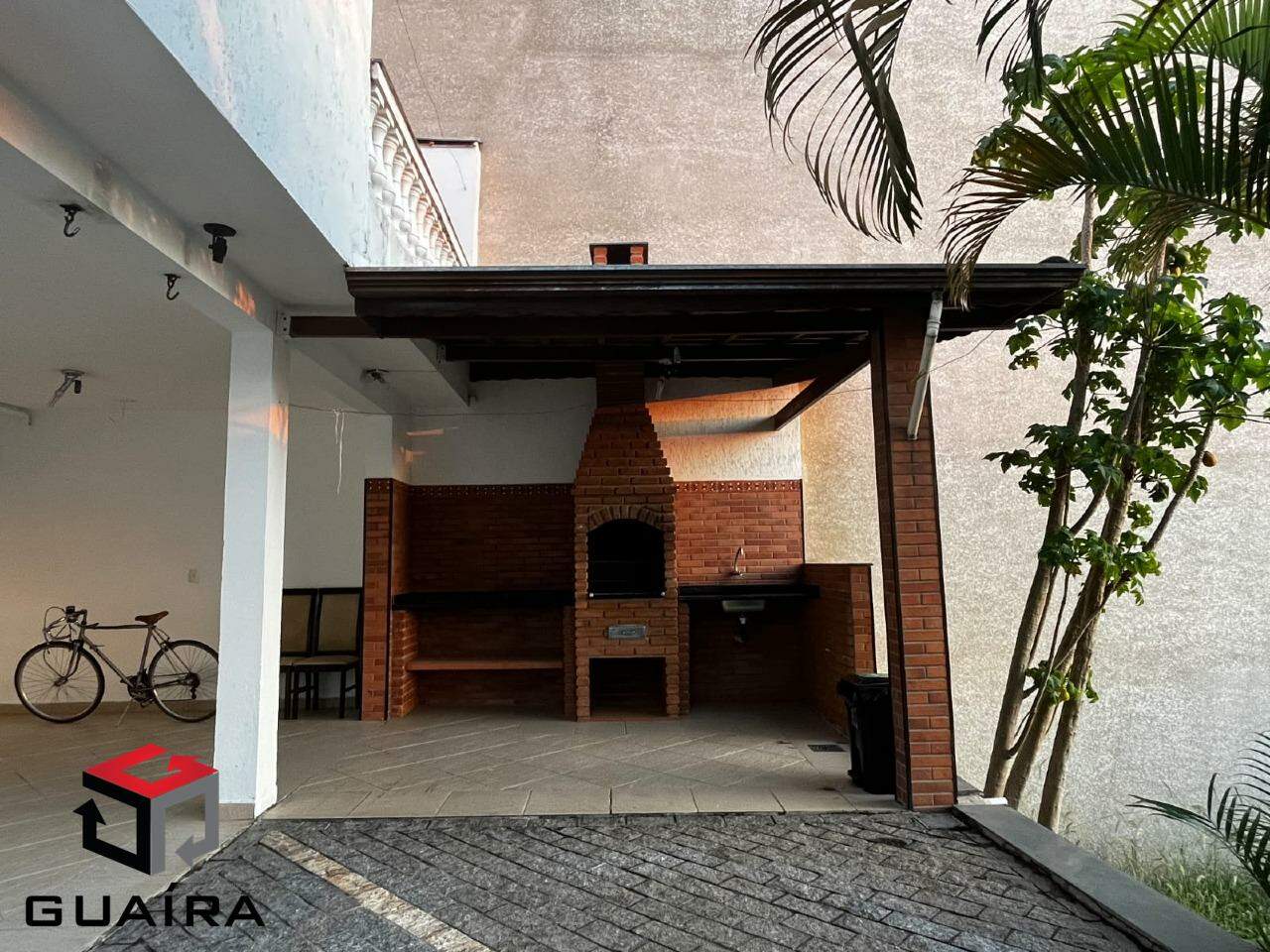 Casa à venda com 4 quartos, 221m² - Foto 16