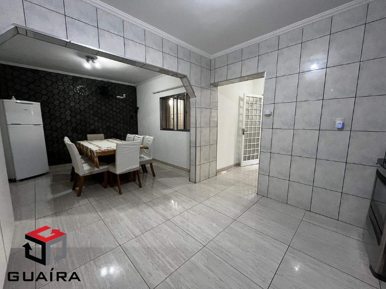 Casa à venda com 4 quartos, 221m² - Foto 7