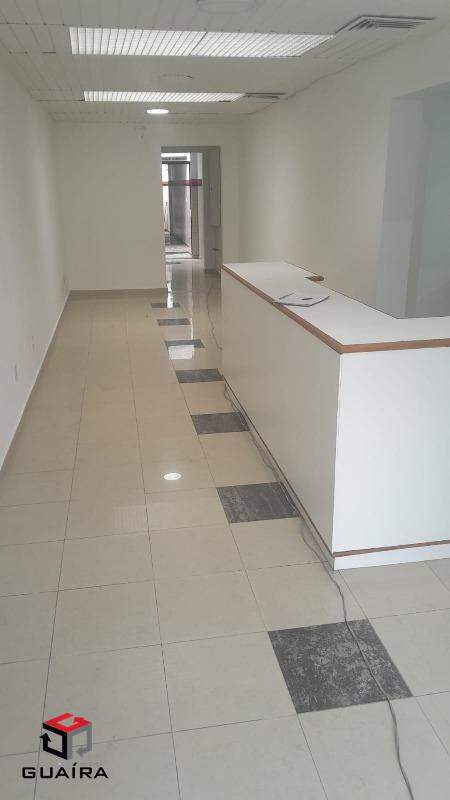 Casa Comercial à venda com 9 quartos, 600m² - Foto 2