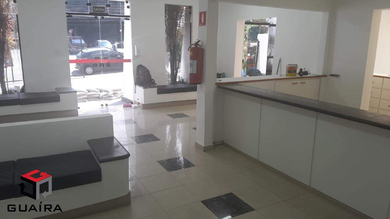 Casa Comercial à venda com 9 quartos, 600m² - Foto 1