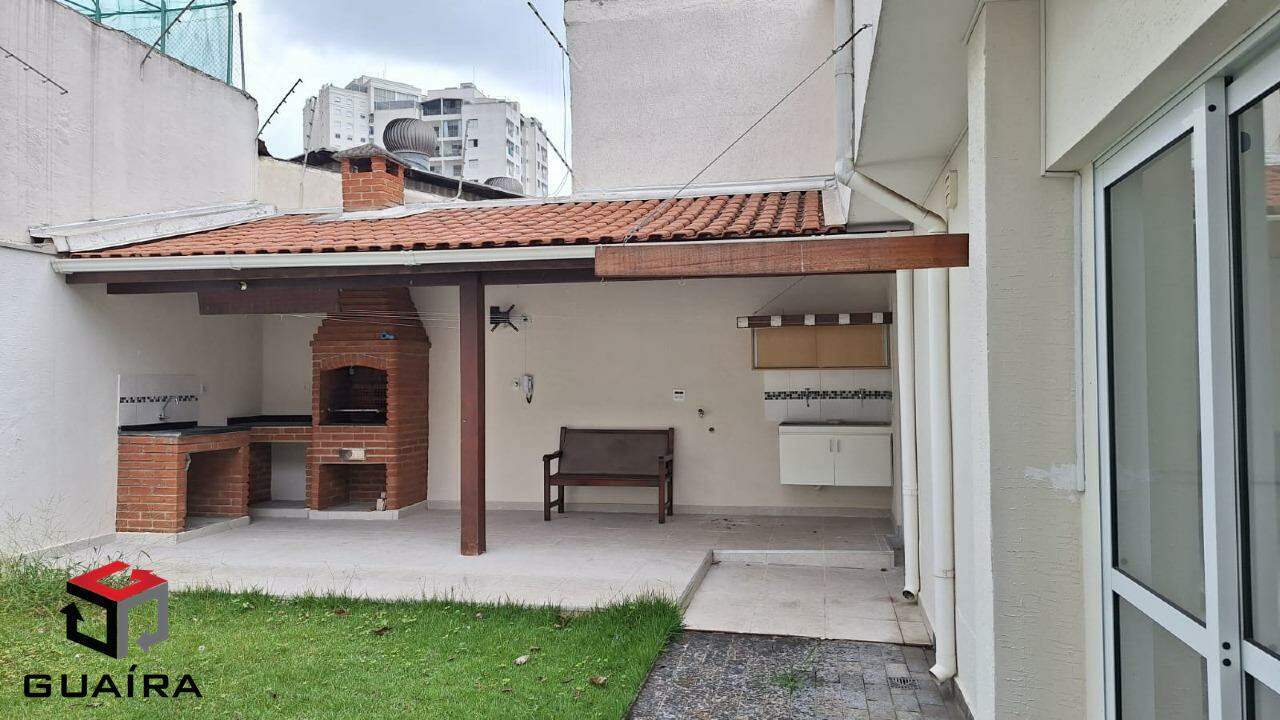 Casa à venda com 5 quartos, 300m² - Foto 1