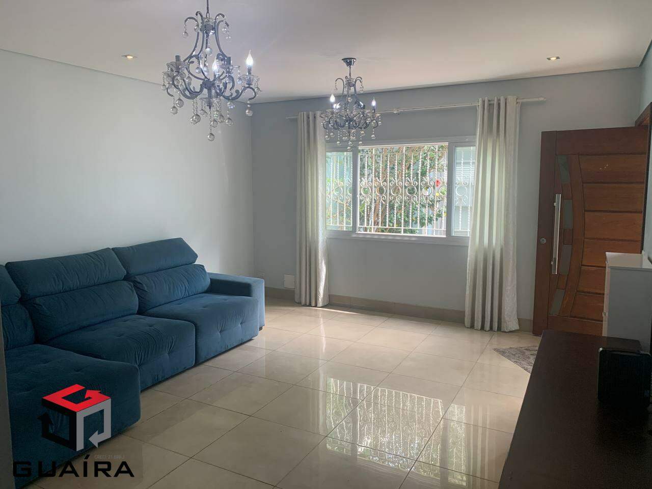 Sobrado à venda com 5 quartos, 142m² - Foto 1