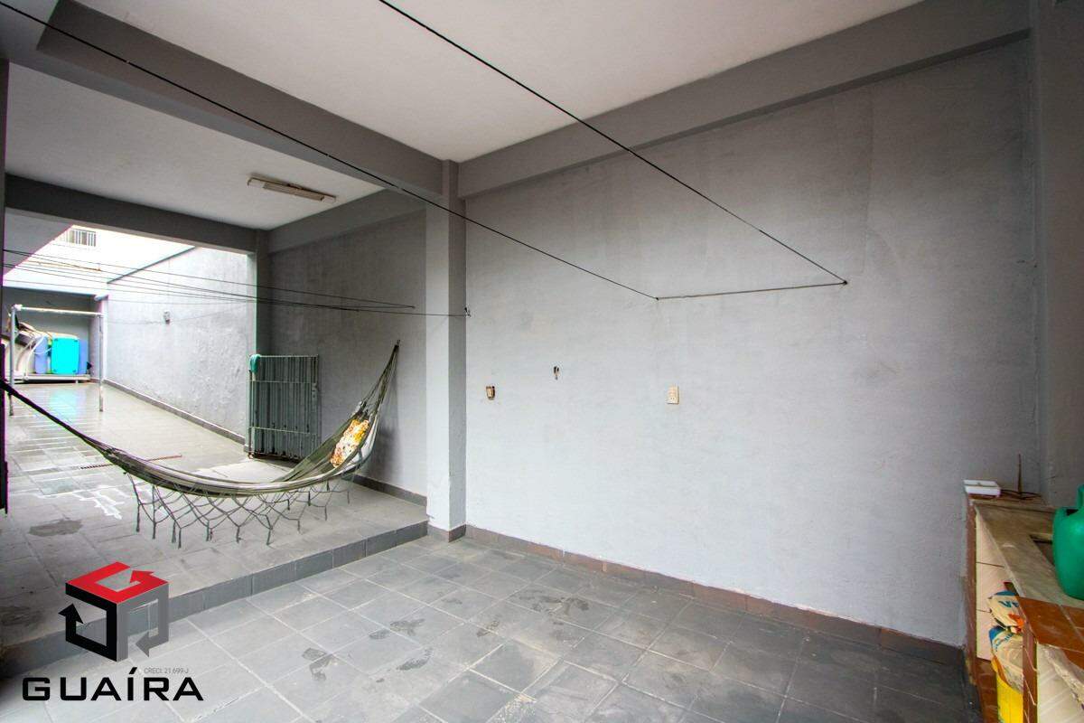 Sobrado à venda com 5 quartos, 250m² - Foto 35