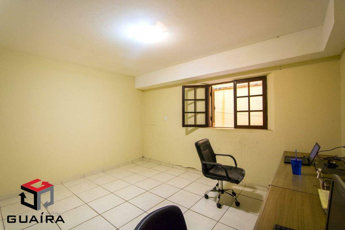 Sobrado à venda com 5 quartos, 250m² - Foto 25