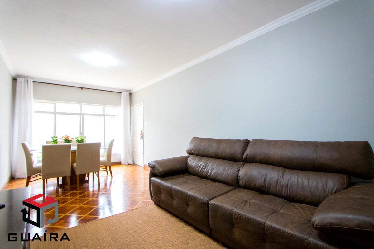 Sobrado à venda com 5 quartos, 250m² - Foto 1