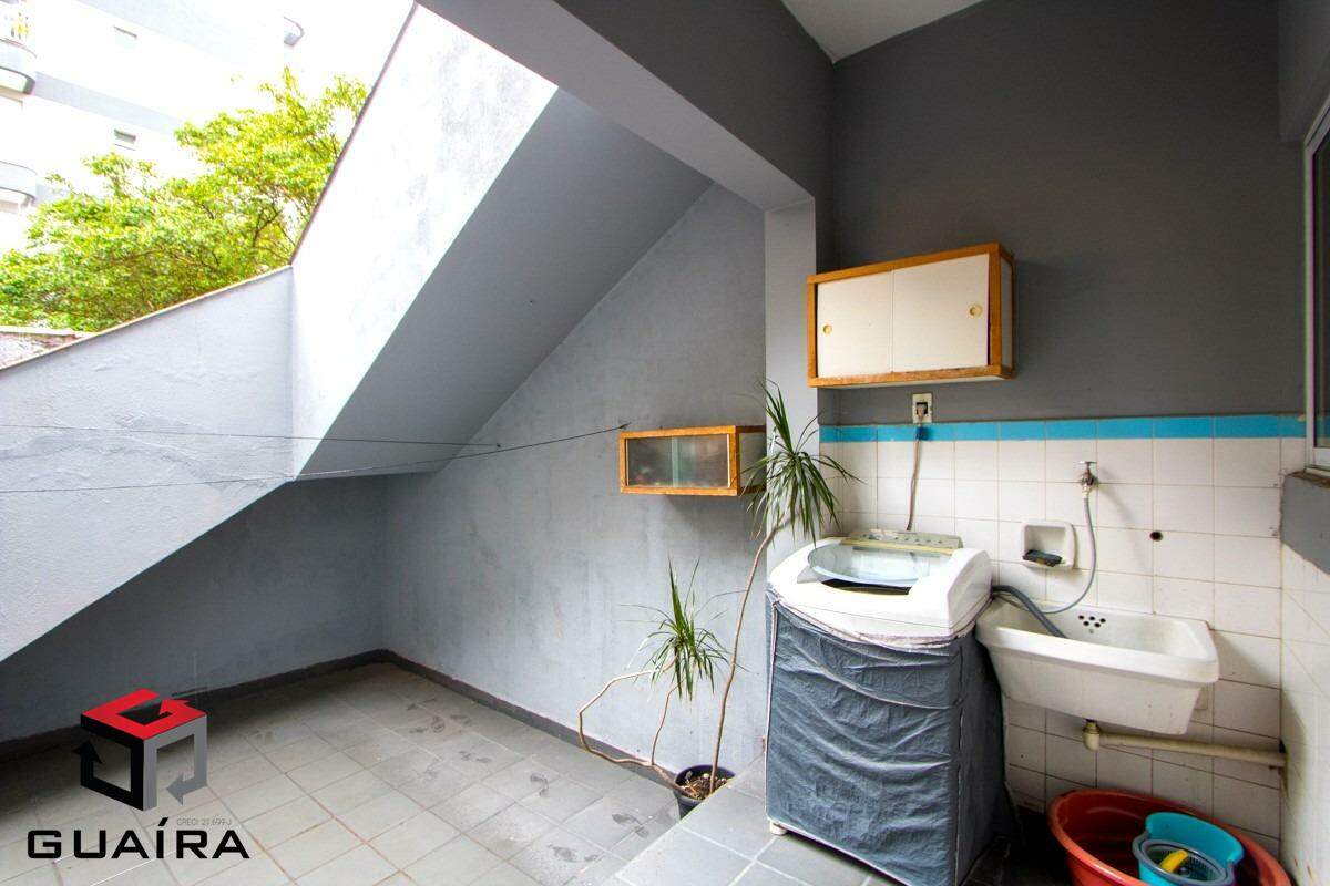 Sobrado à venda com 5 quartos, 250m² - Foto 9