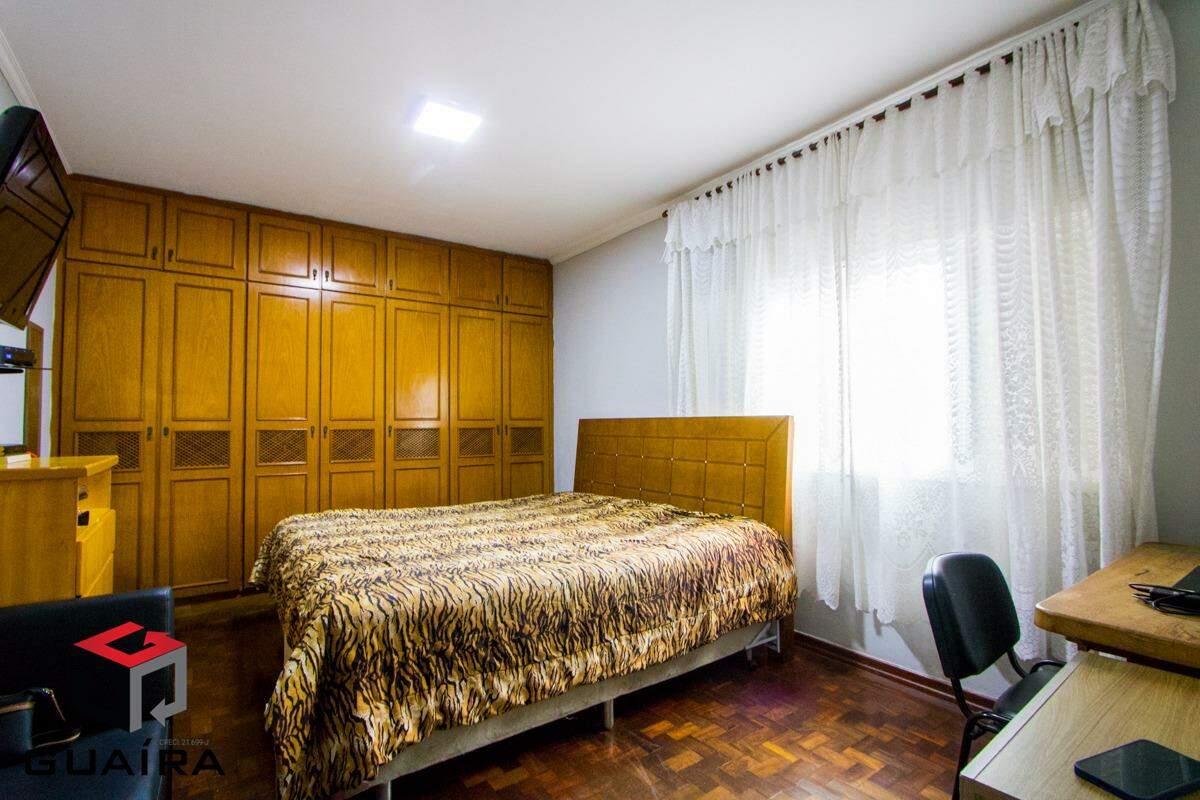 Sobrado à venda com 5 quartos, 250m² - Foto 17