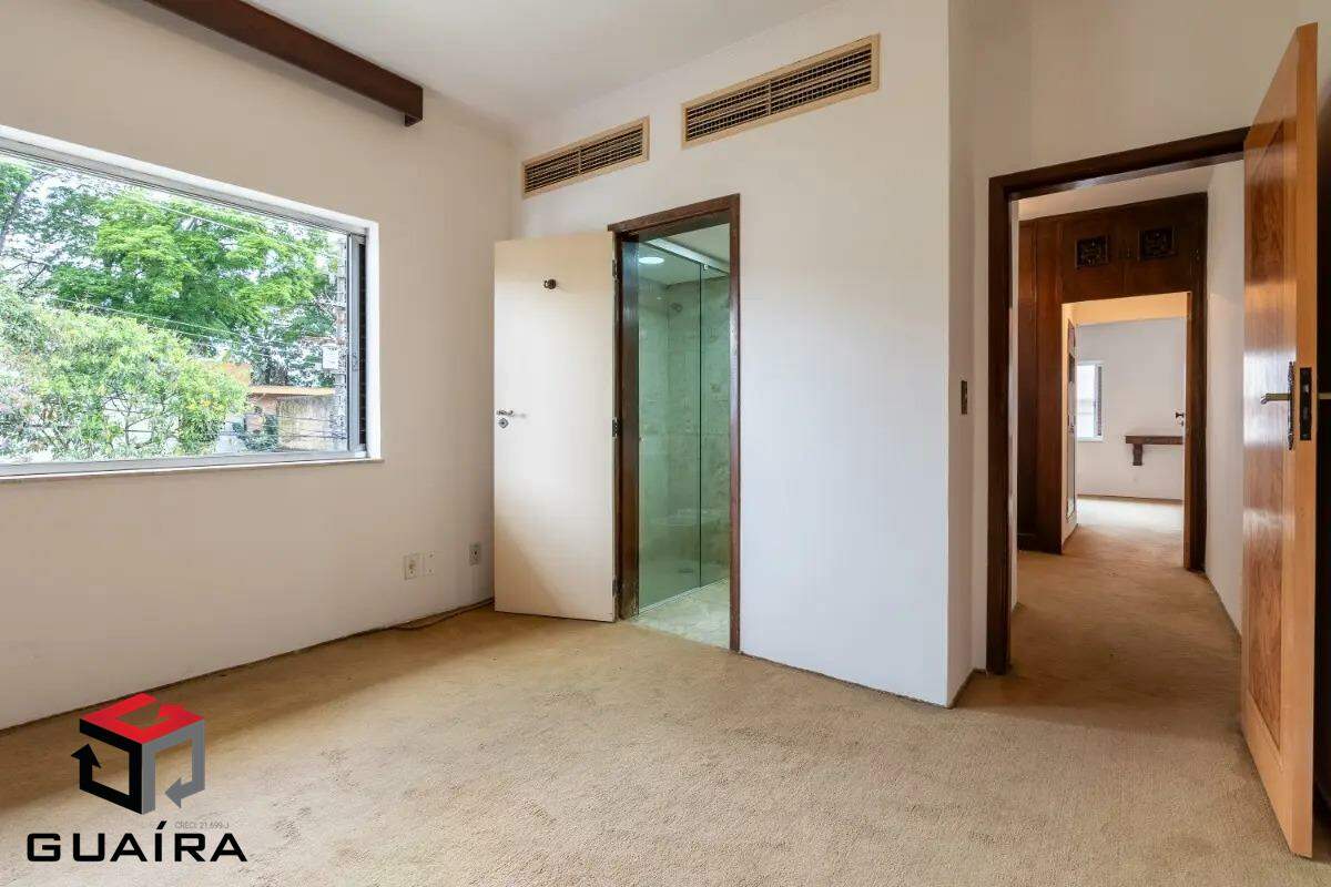 Sobrado à venda com 6 quartos, 261m² - Foto 11