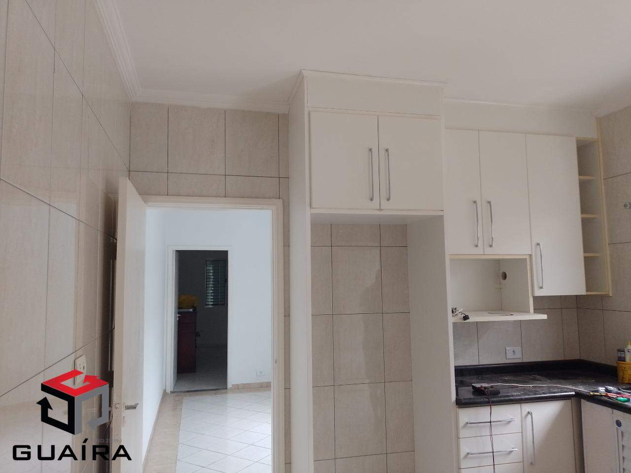 Casa para alugar com 2 quartos, 165m² - Foto 11