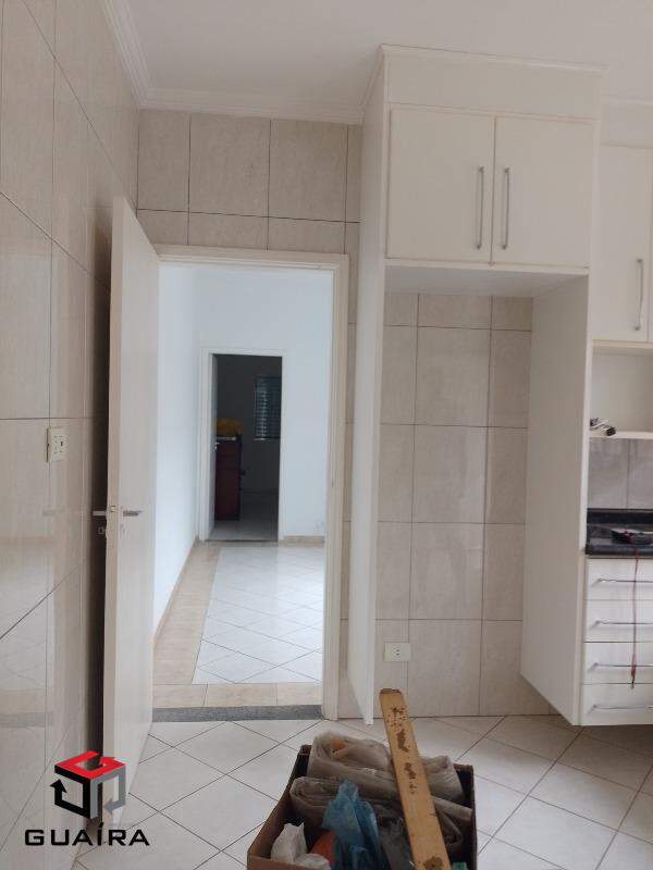 Casa para alugar com 2 quartos, 165m² - Foto 8