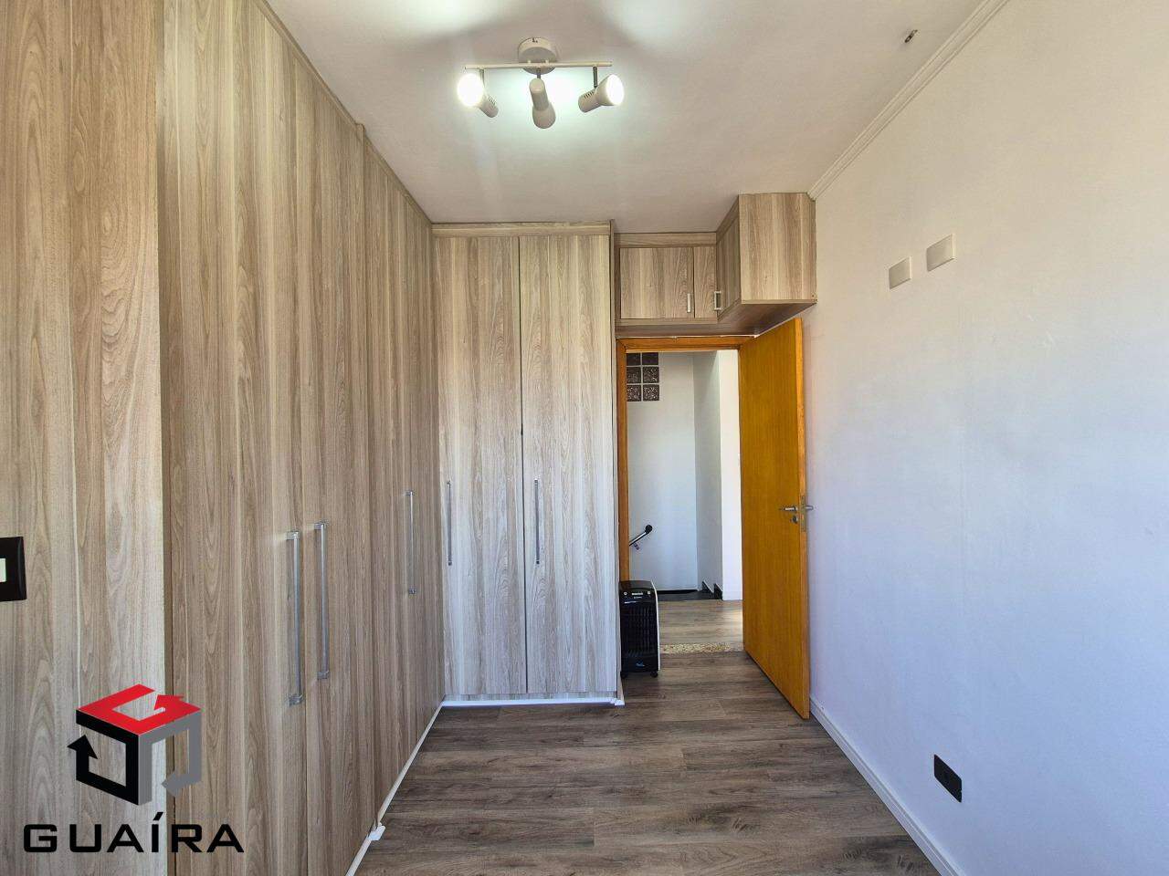 Sobrado à venda com 3 quartos, 201m² - Foto 19