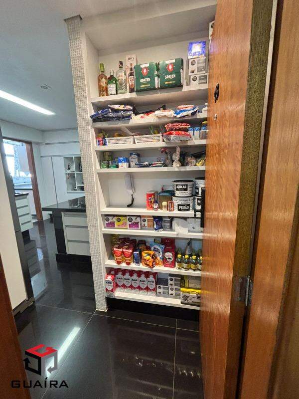 Apartamento à venda com 3 quartos, 135m² - Foto 11