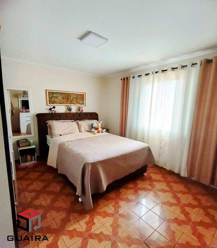 Casa à venda com 4 quartos, 151m² - Foto 11