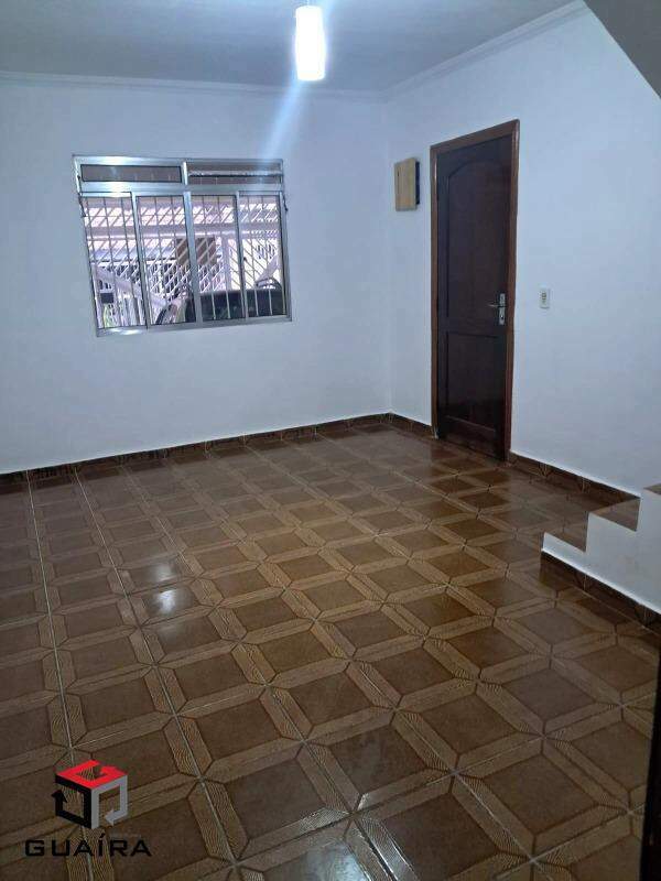 Casa à venda com 3 quartos, 235m² - Foto 1