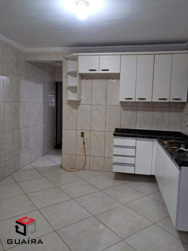 Casa à venda com 3 quartos, 235m² - Foto 4