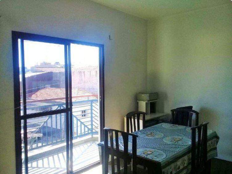 Apartamento à venda com 2 quartos, 75m² - Foto 2