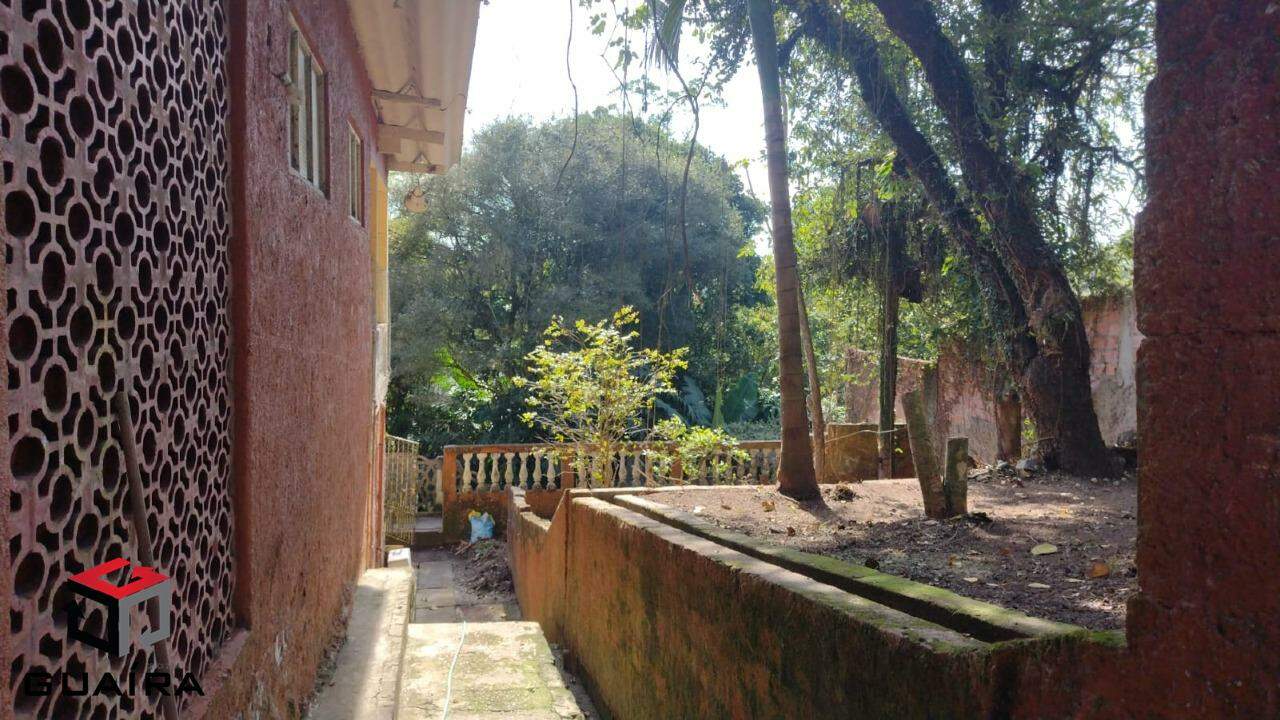 Chácara à venda com 6 quartos, 271m² - Foto 27