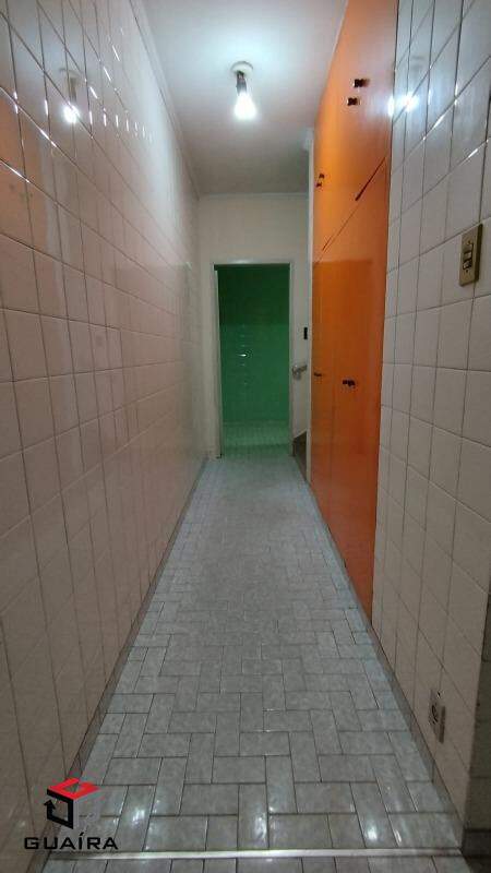 Sobrado para alugar com 3 quartos, 235m² - Foto 9