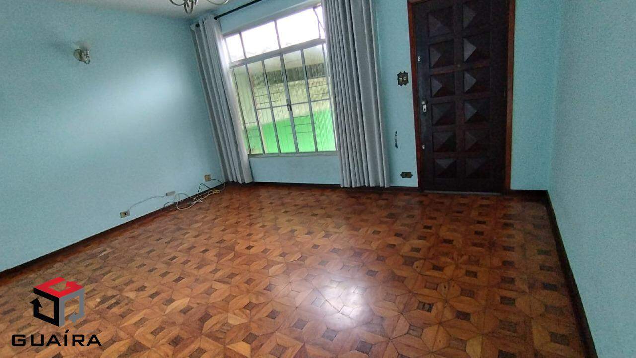Sobrado para alugar com 3 quartos, 235m² - Foto 1