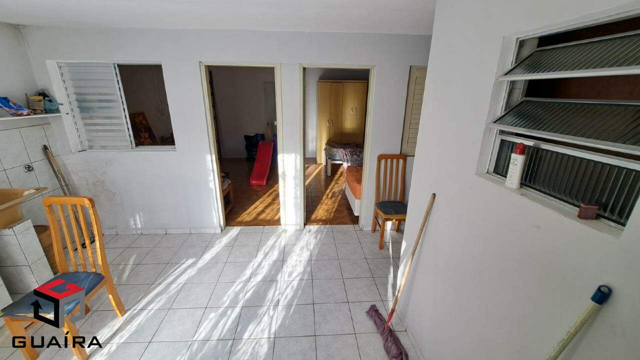 Casa para alugar com 2 quartos, 100m² - Foto 10