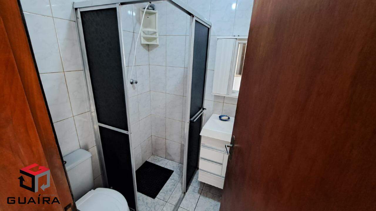 Casa para alugar com 2 quartos, 100m² - Foto 17