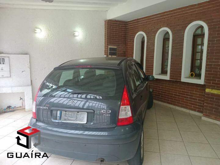 Sobrado para alugar com 2 quartos, 200m² - Foto 4