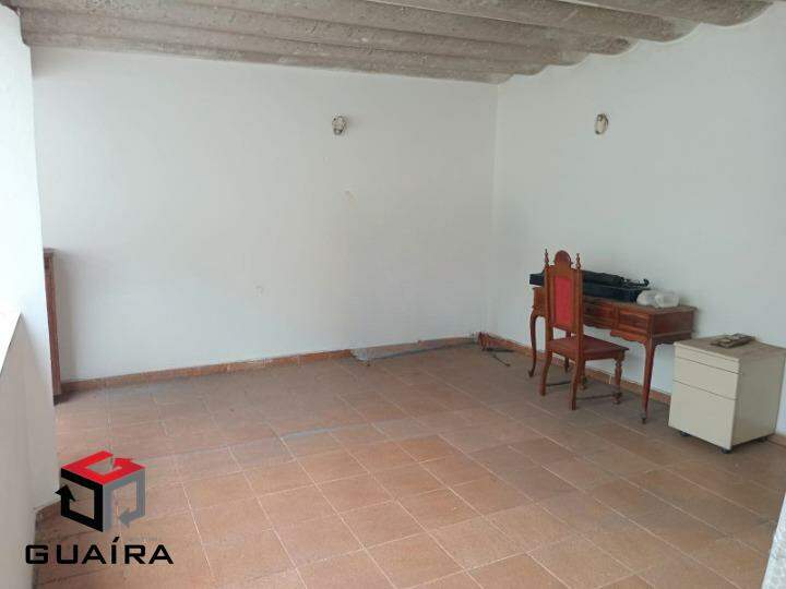 Sobrado para alugar com 2 quartos, 200m² - Foto 19