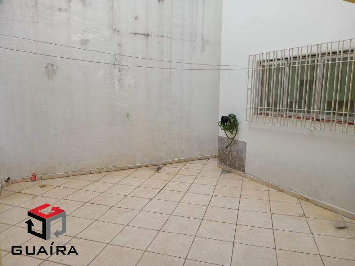Sobrado para alugar com 2 quartos, 200m² - Foto 15