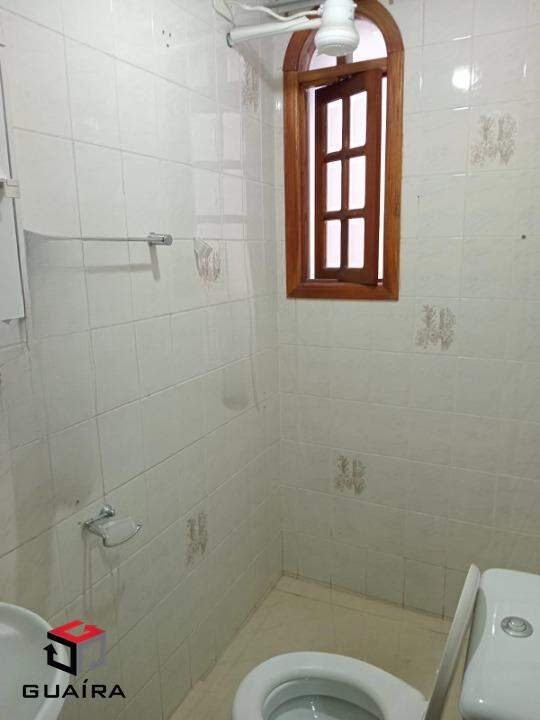 Sobrado para alugar com 2 quartos, 200m² - Foto 12