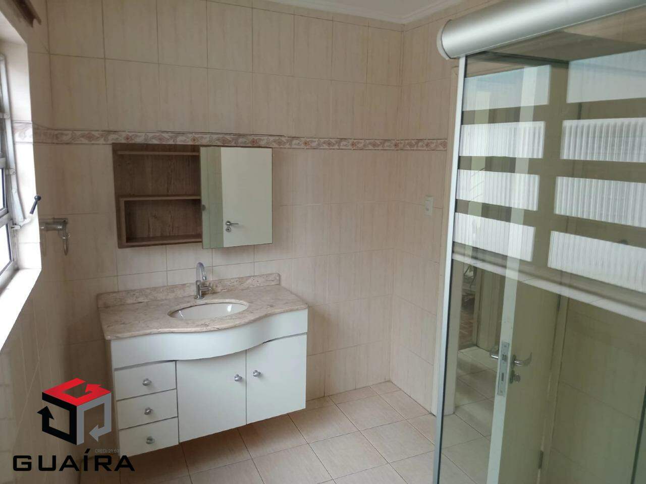 Sobrado para alugar com 2 quartos, 200m² - Foto 11