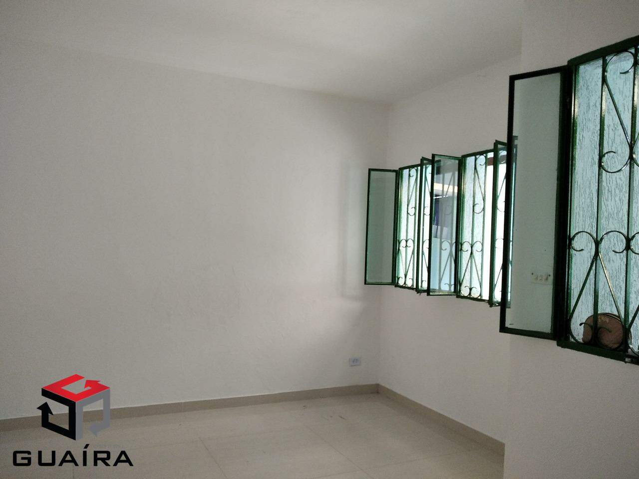 Casa para alugar com 2 quartos, 115m² - Foto 3