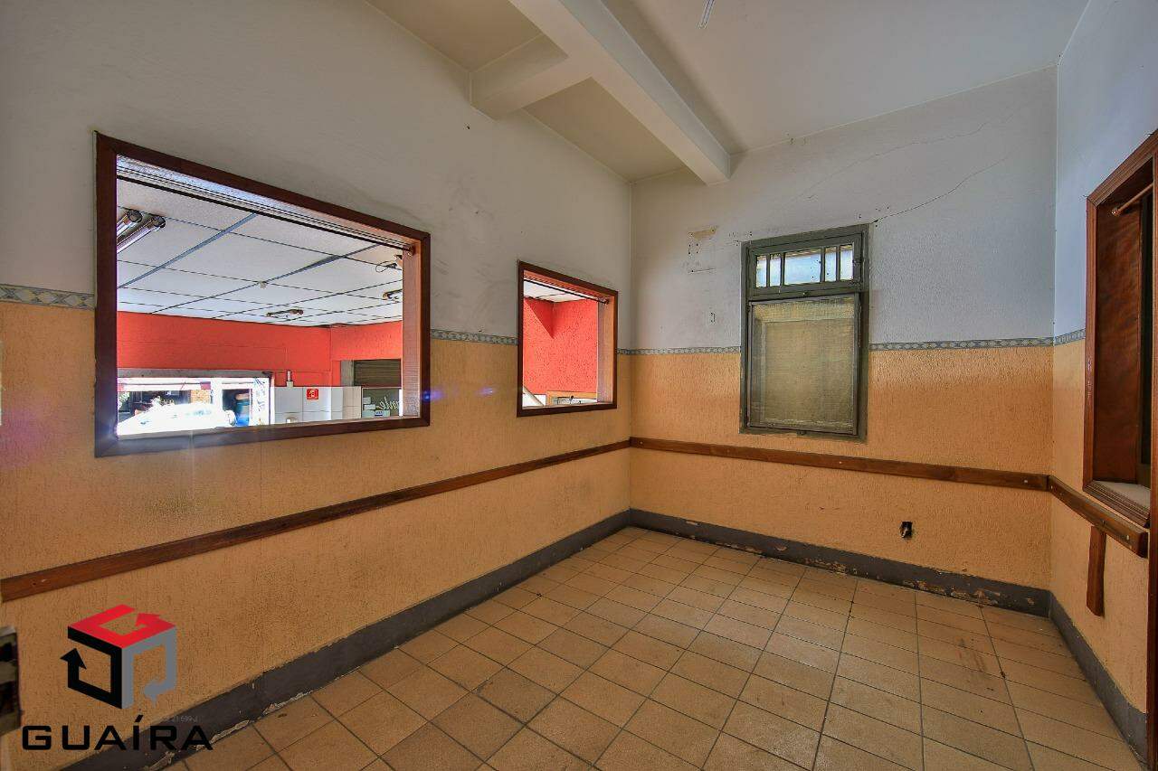 Casa Comercial à venda com 2 quartos, 144m² - Foto 3