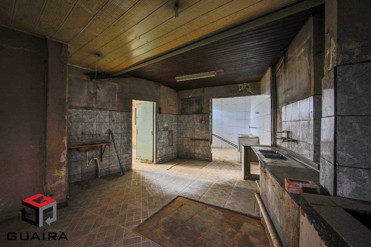 Casa Comercial à venda com 2 quartos, 144m² - Foto 7