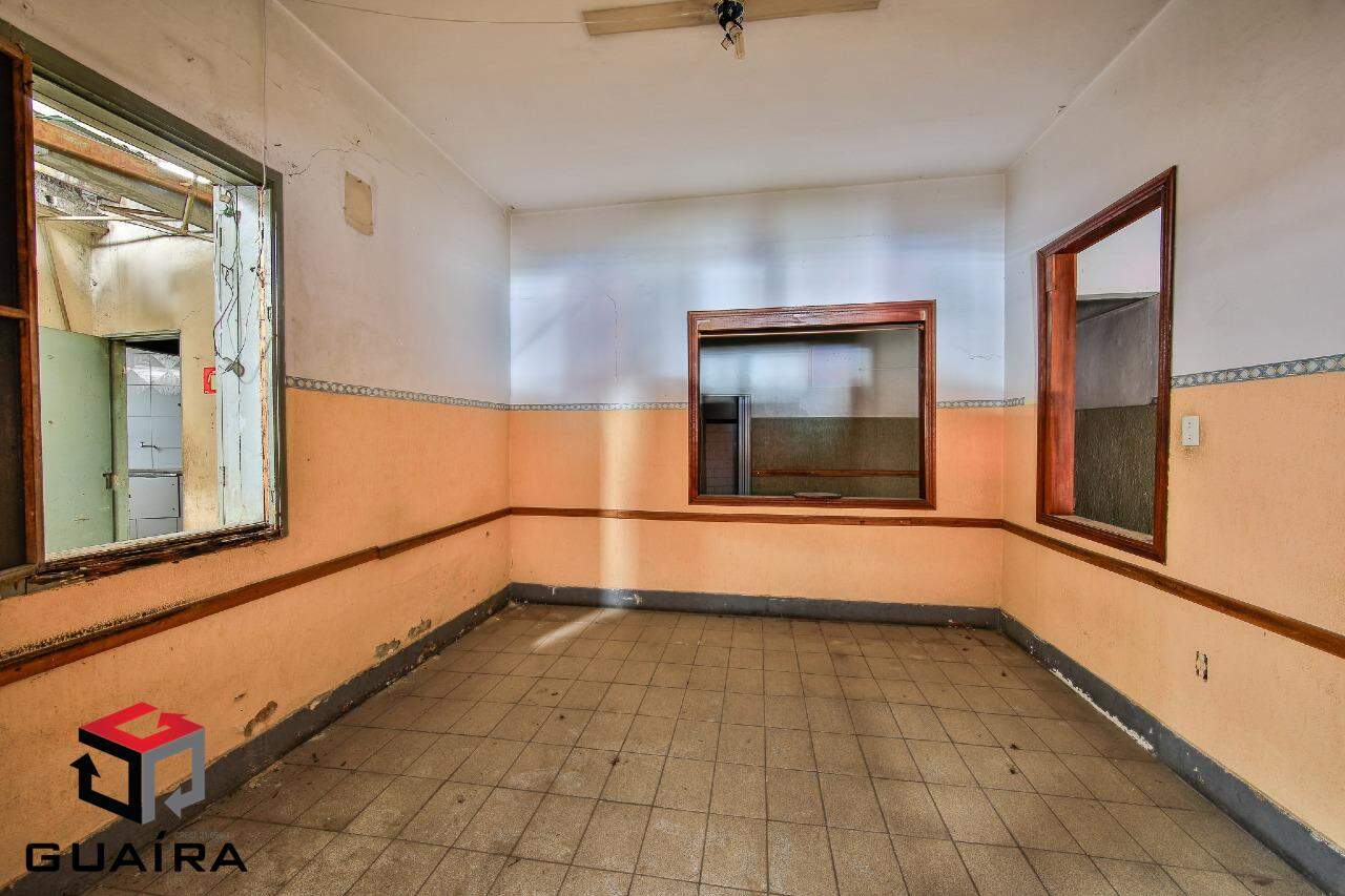 Casa Comercial à venda com 2 quartos, 144m² - Foto 4