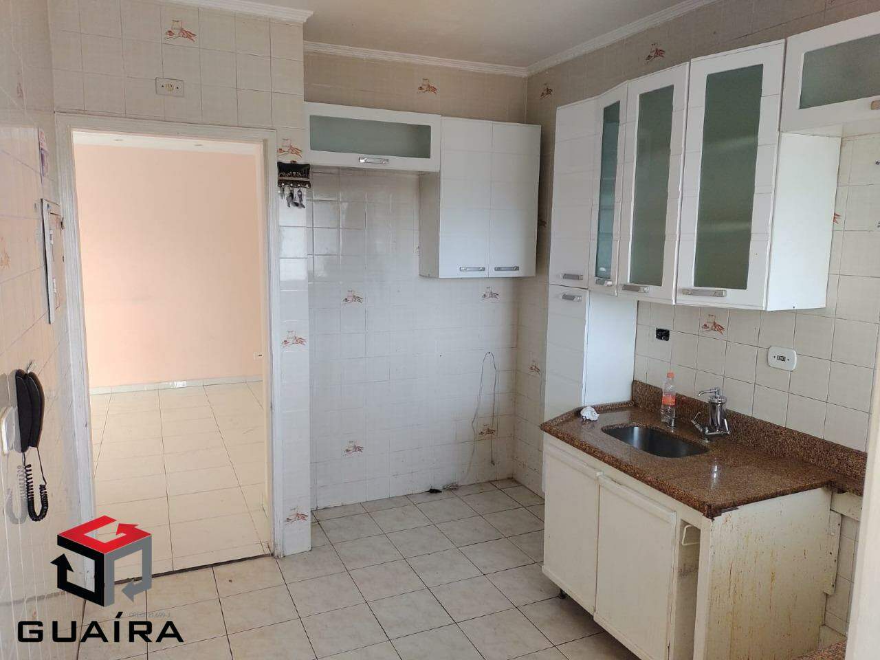 Apartamento à venda com 2 quartos, 70m² - Foto 4