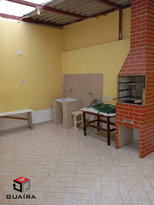 Casa para alugar com 2 quartos, 70m² - Foto 7